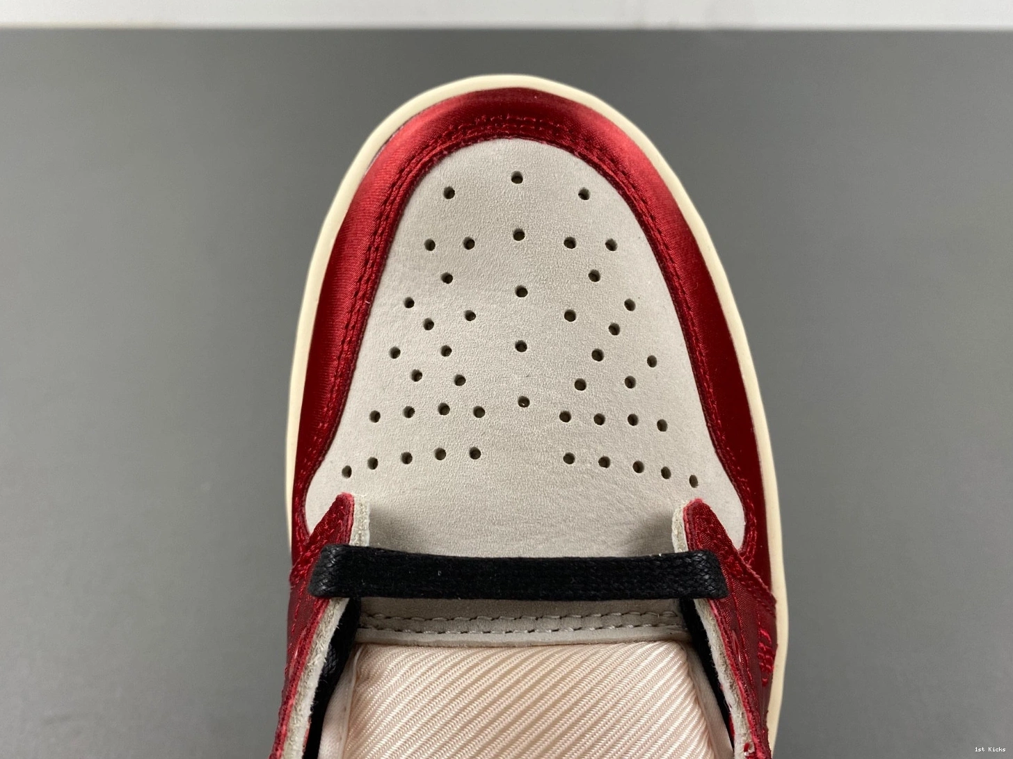 1 Low OG Trophy Air FN0432-100 Jordan Room 1022